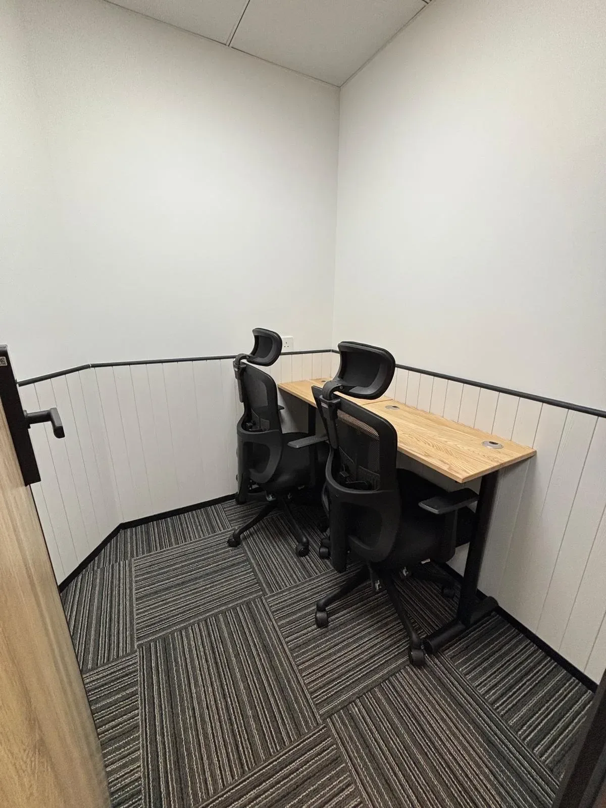 Capital Business Centre at Pioneer Centre, Prince Edward, photo 4